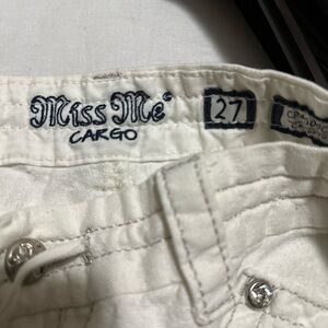 Miss Me White Cropped Jeans